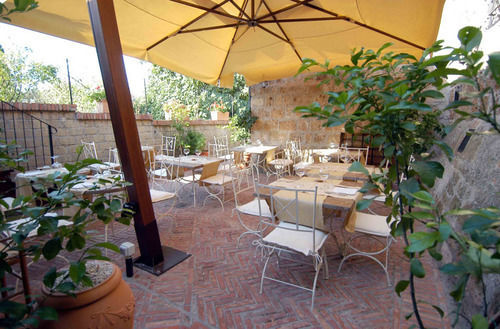 Locanda Della Taverna Etrusca Sovana Exterior photo